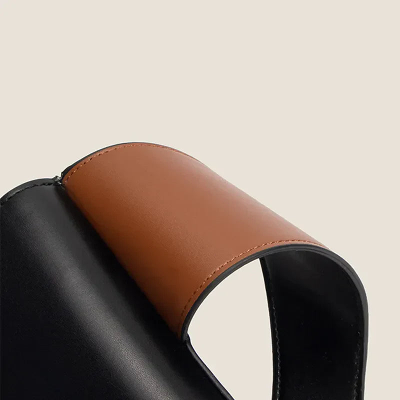 Gaia Small Crossbody Bag