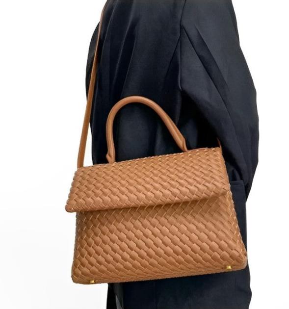 Débora Woven Genuine Leather Bag